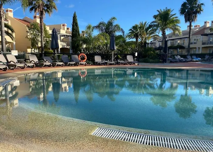 아파트 Palmyra By Intiholidays