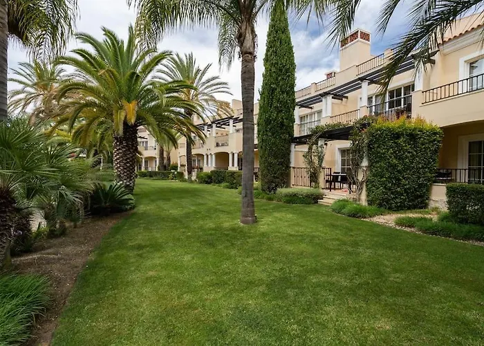 Palmyra By Intiholidays 아파트 *