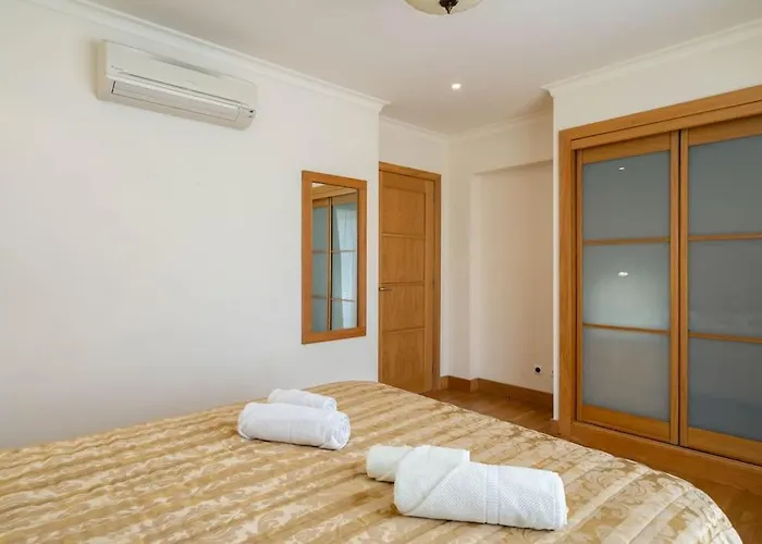 Palmyra By Intiholidays 아파트 *