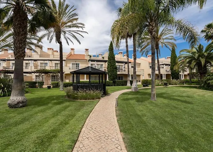 아파트 Palmyra By Intiholidays 빌라모라